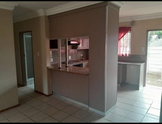 3 BEDROOM PROPERTY TO RENT IN BENDOR